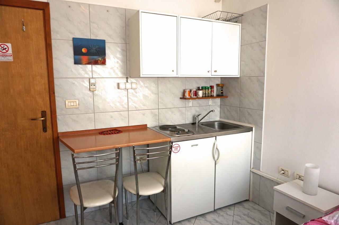 Apartment Umag Nelly Екстериор снимка